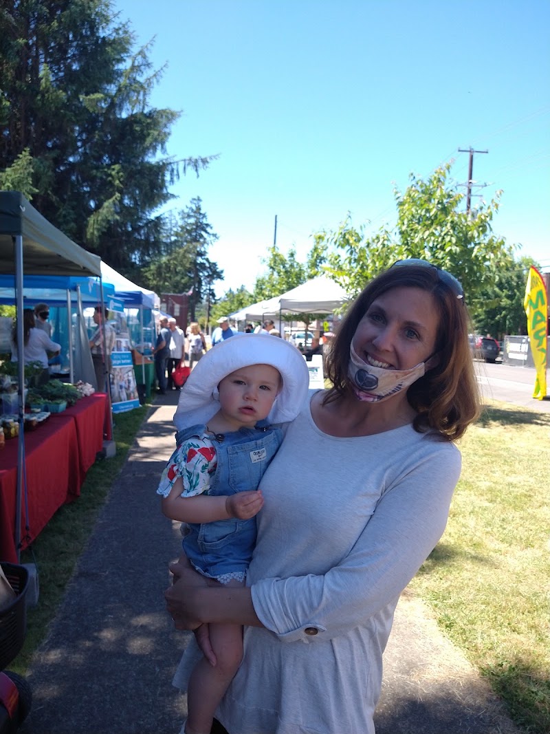W Salem Thursday Market