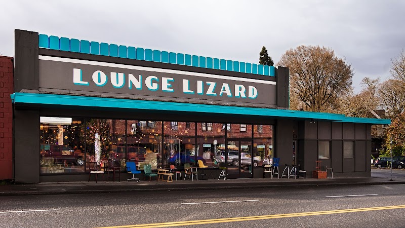 Lounge Lizard