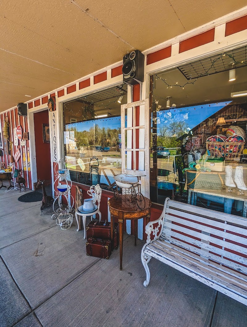 Oakland Flour Mill Antiques & Gifts