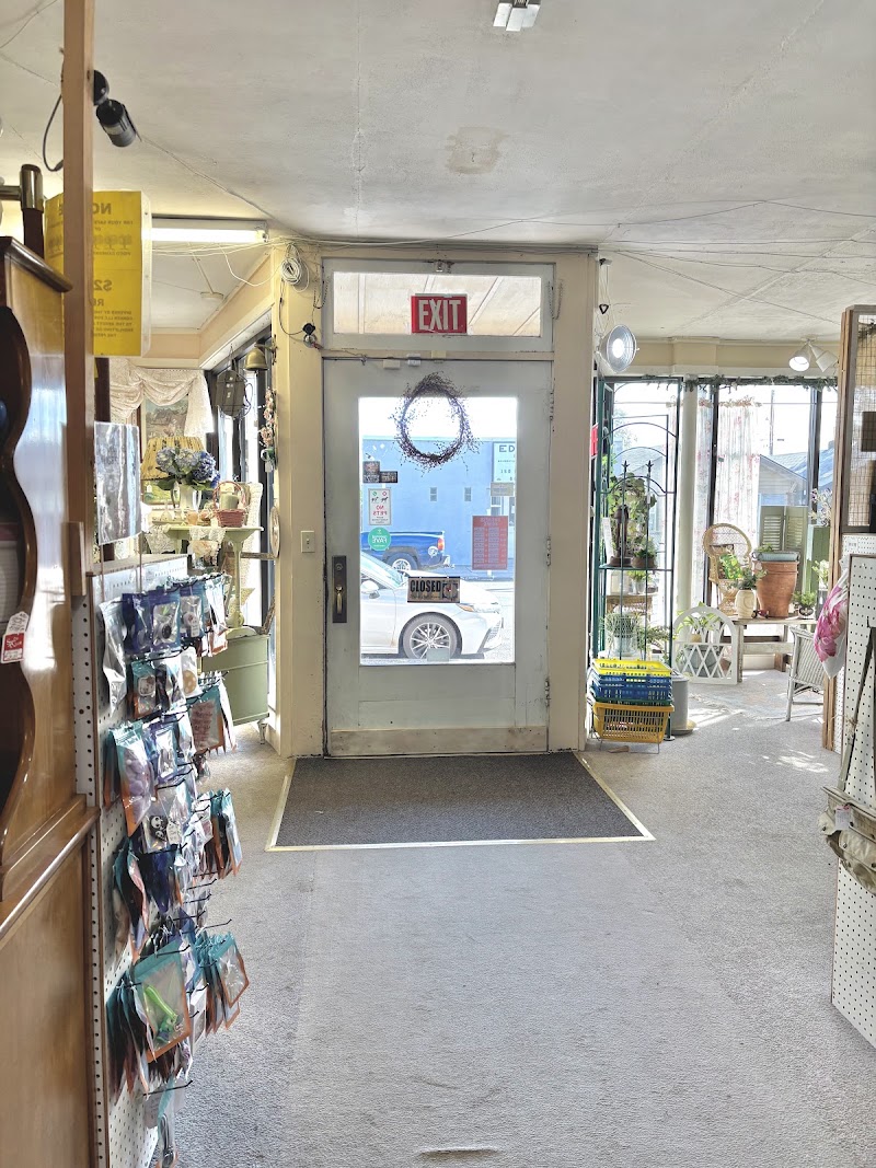 Keepers Corner LLC - Antique, Craft and Collectible Mall