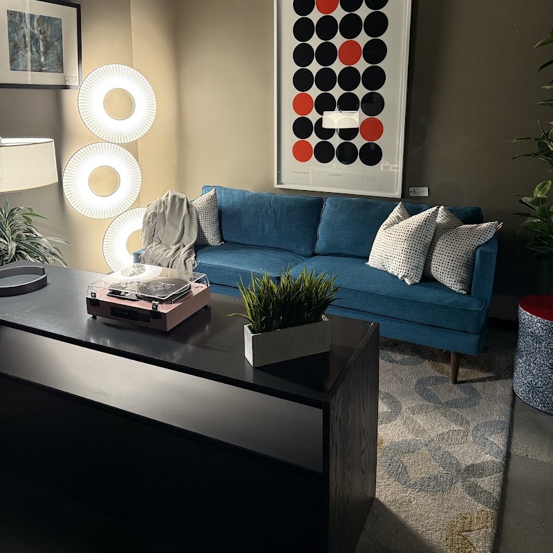Seams to Fit Home