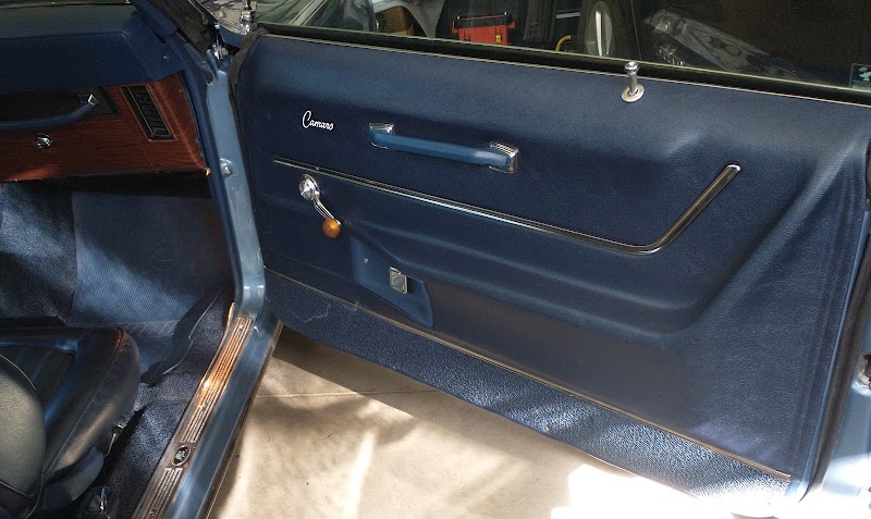Sandy's Upholstery
